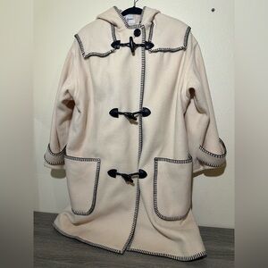 Vintage Bill Blass Sign. Cream coat  with Toggle Closures, big pockets, size 8